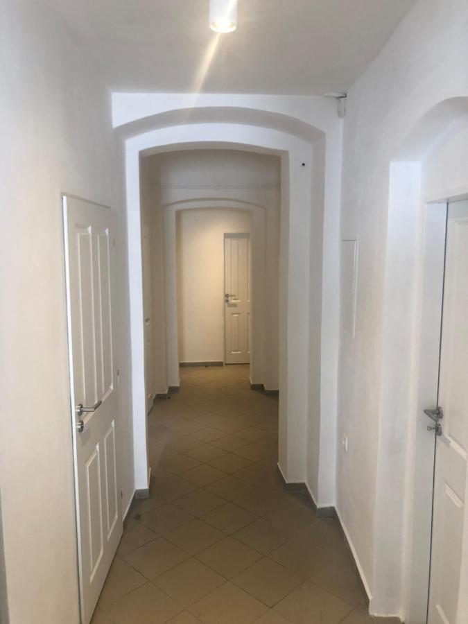 ヤーヒモフ Casa Santiniヴィラ エクステリア 写真