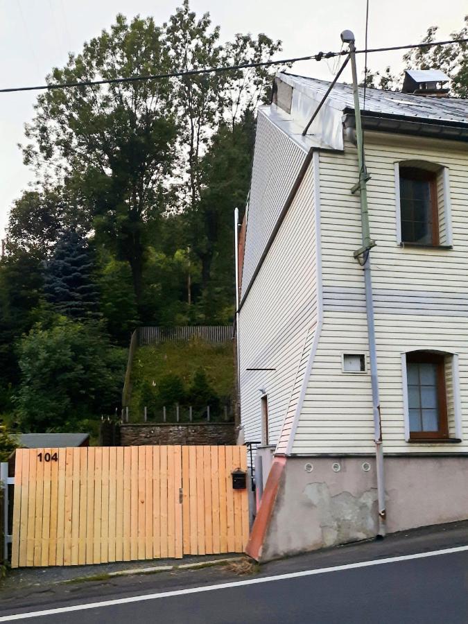 ヤーヒモフ Casa Santiniヴィラ エクステリア 写真