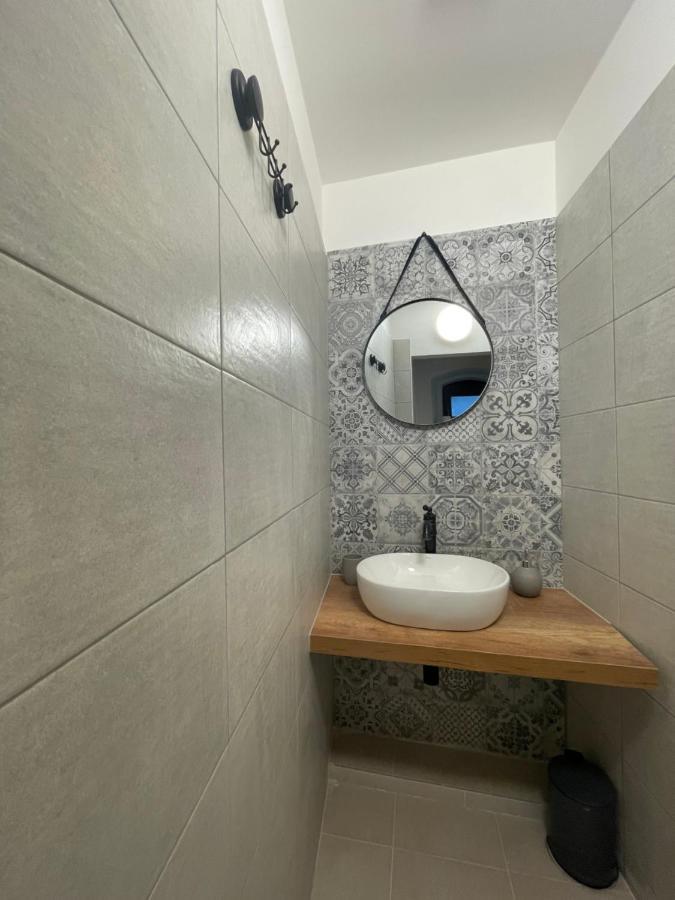 ヤーヒモフ Casa Santiniヴィラ エクステリア 写真
